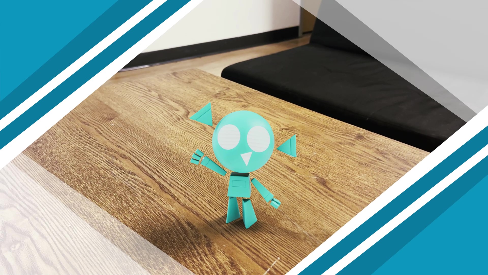 MARU Desk Robot Advertisement